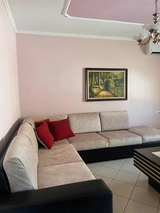 Nicole'S Cozy Apartment Berat